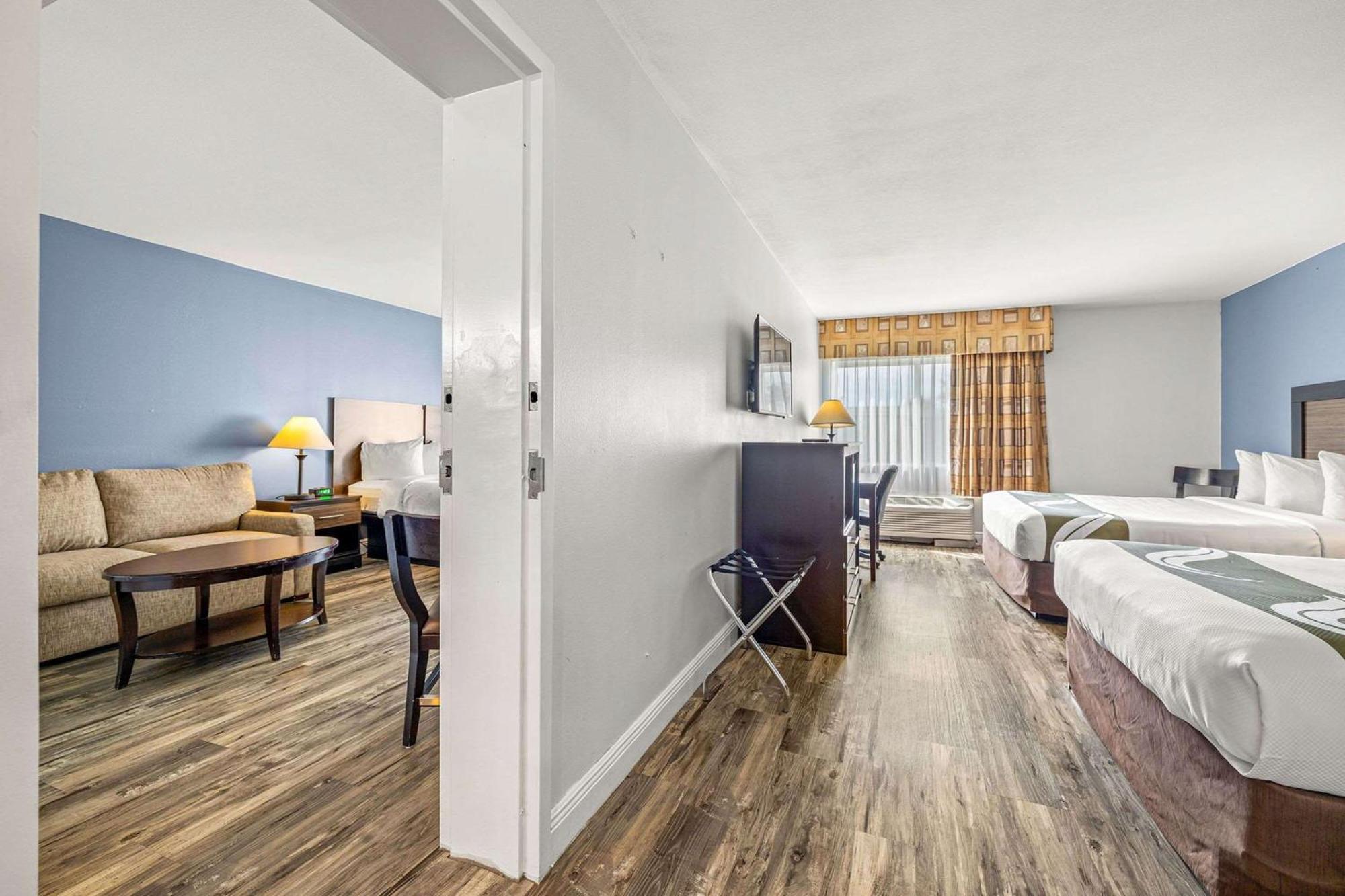 Quality Inn & Suites Tampa-Ybor City Екстер'єр фото