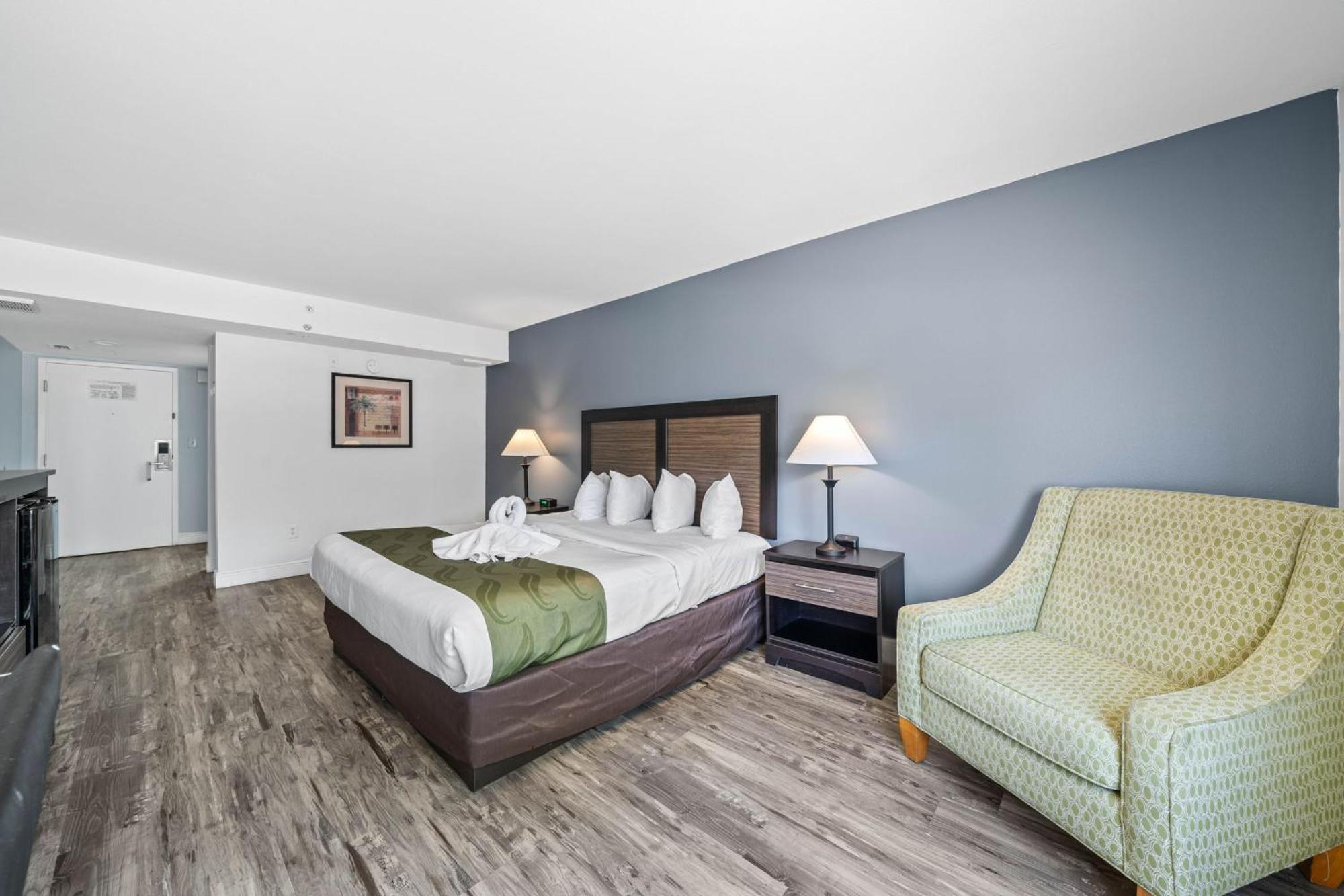 Quality Inn & Suites Tampa-Ybor City Екстер'єр фото